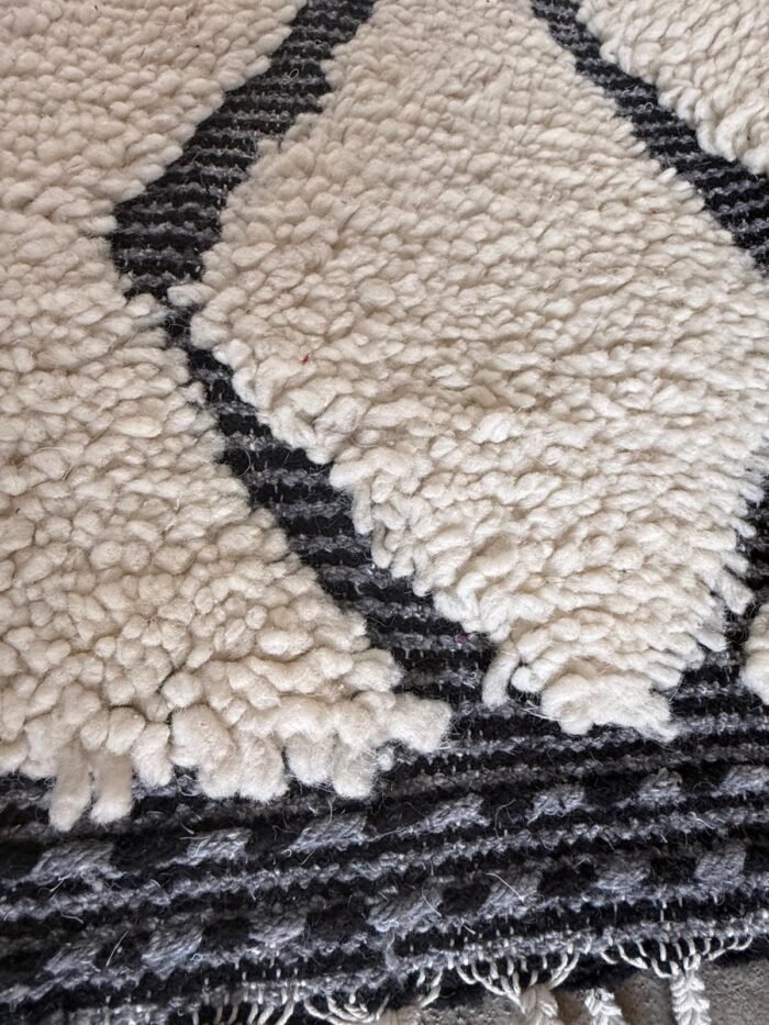 Tapis Berbère Zigzag Noir et Blanc