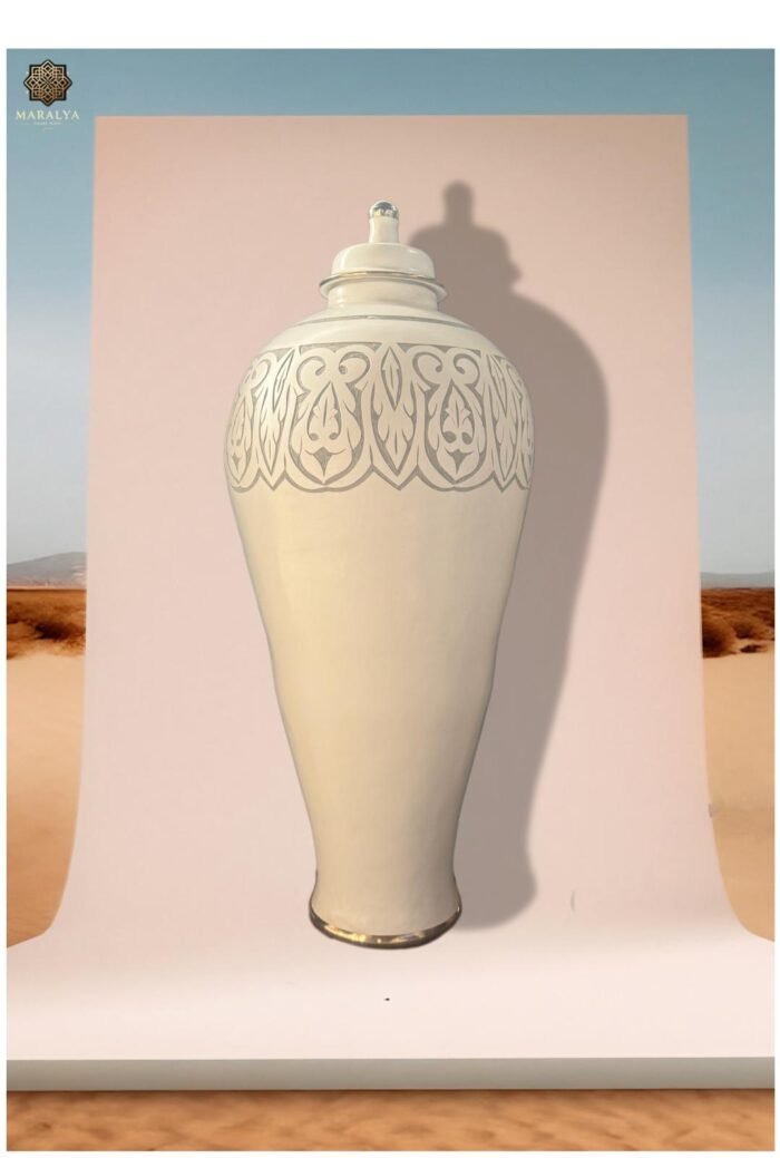 Vase- "L'Alya"