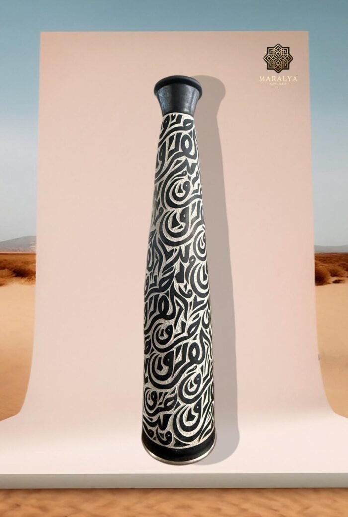 Vase - Zayra